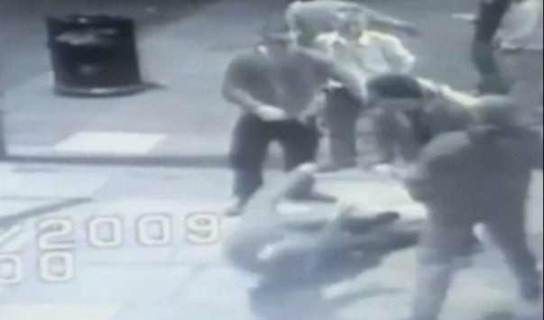 Σοκαριστικό βίντεο – Τον σκότωσε με μια μπουνιά